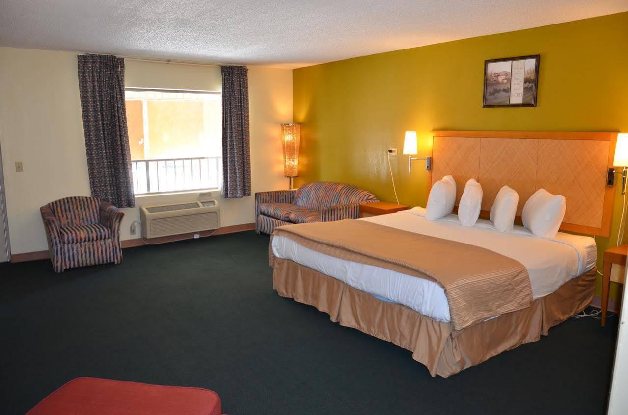 Days Inn Cheraw Exteriör bild