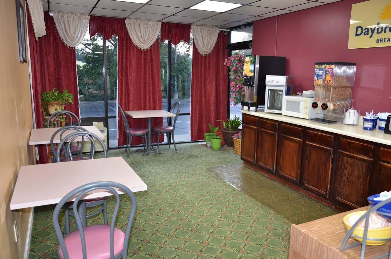 Days Inn Cheraw Exteriör bild